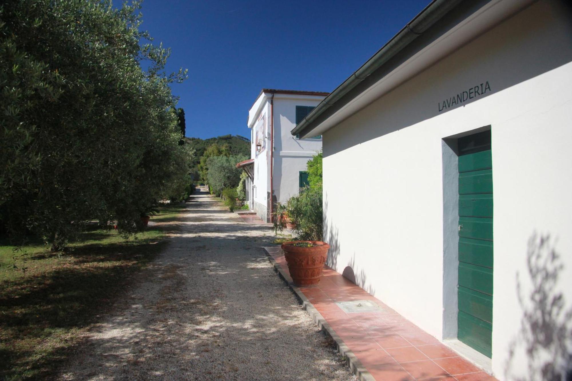 Azienda Agricola Sapereta Porto Azzurro Eksteriør bilde