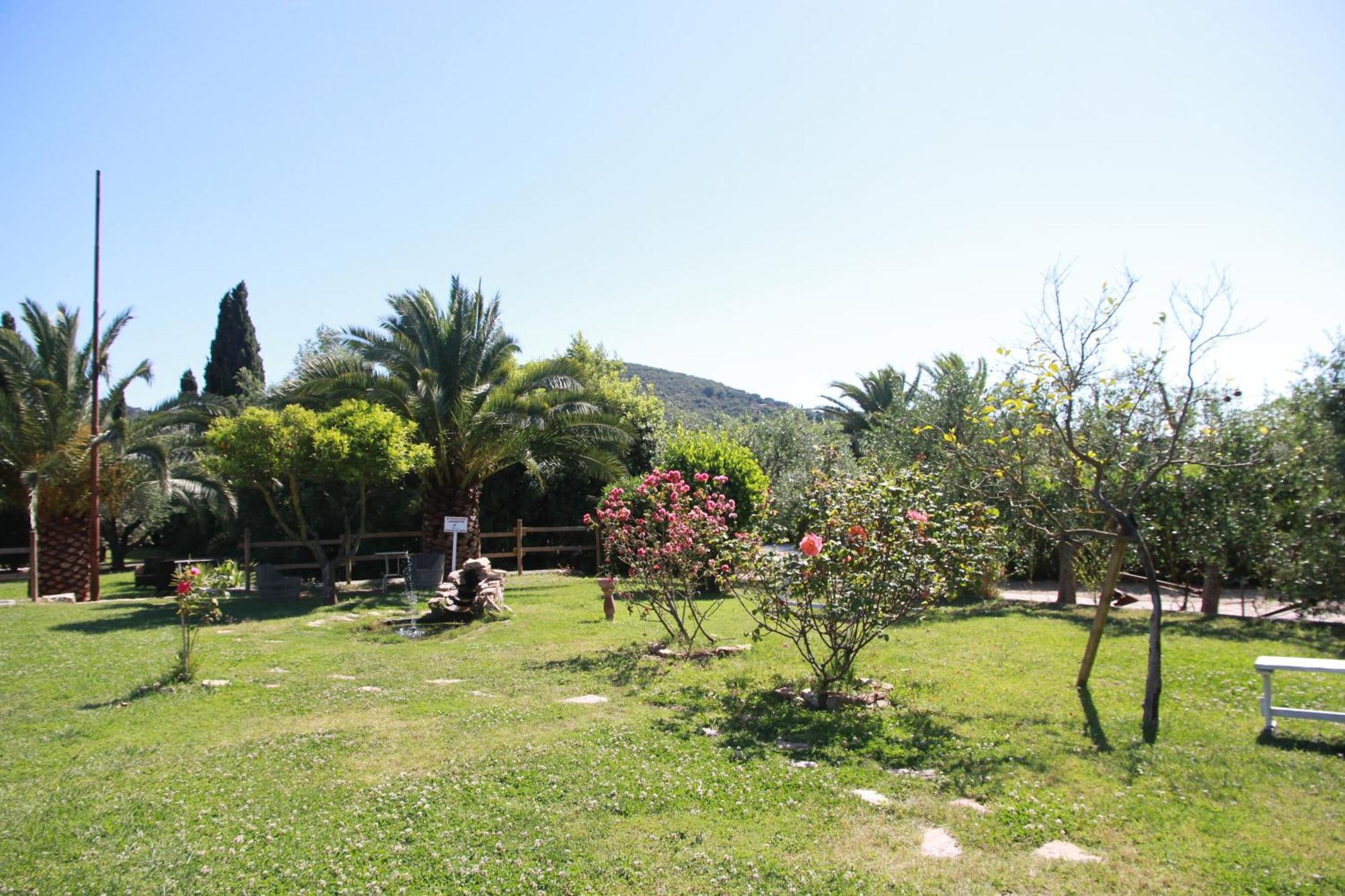 Azienda Agricola Sapereta Porto Azzurro Eksteriør bilde